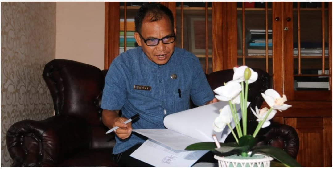 Camat Selebar “Ngasih Sejuta” Bagi Pengunggah Video Buang Sampah Sembarangan