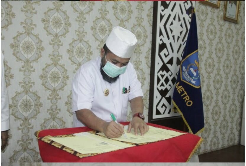 Walikota Bengkulu Teken MoU Program Kota Religius dan Bahagia Dengan Pemkot Metro