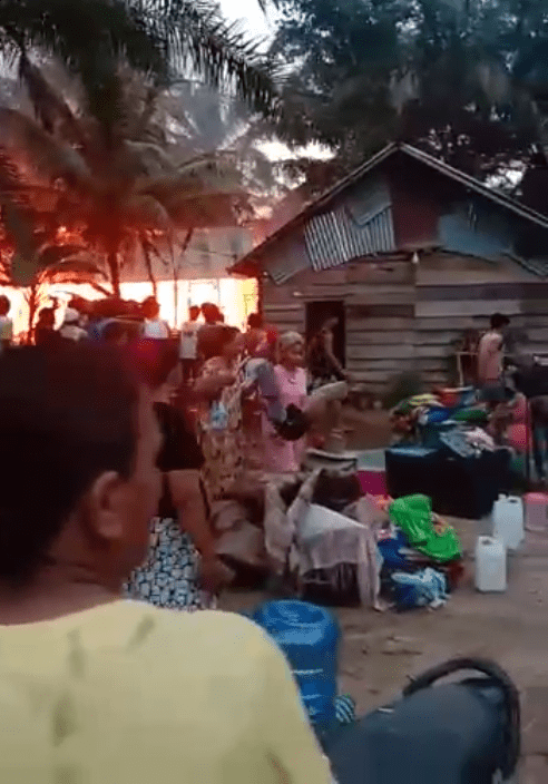 Rumah Nenek Ludes, Rp 7,5 Juta Hangus