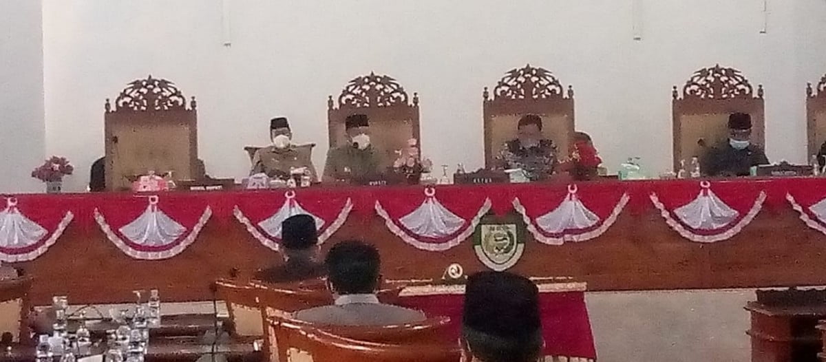 Rapat Paripurna DPRD Seluma Agenda Penetapan Bupati dan Wakil Bupati Terpilih Sukses