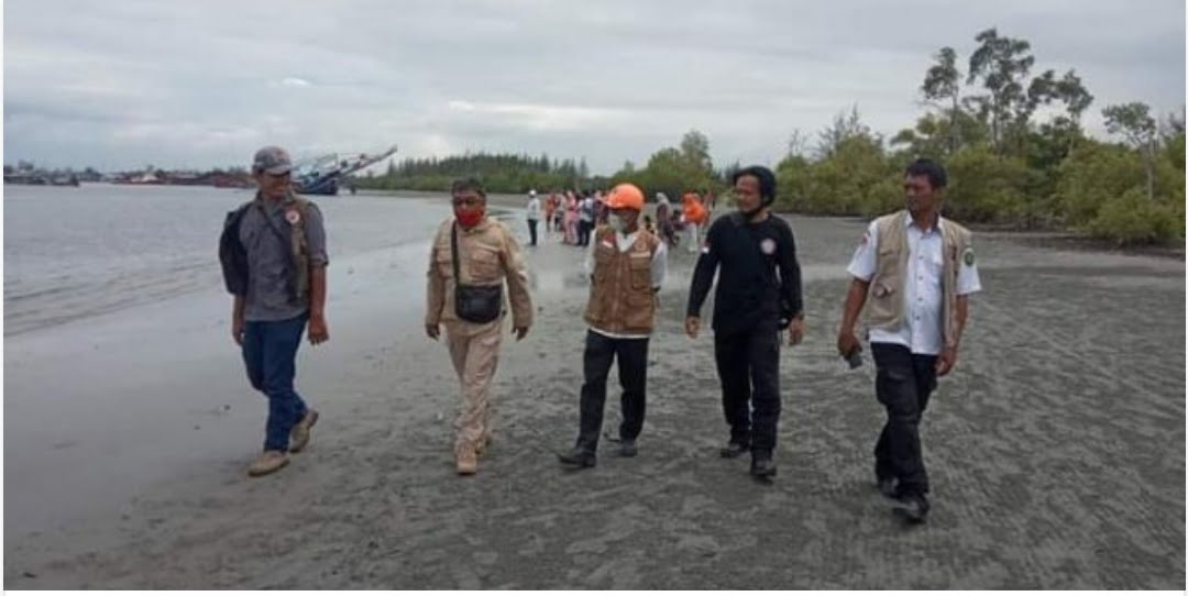 Beberapa Tim Penyelamat Lakukan Pencarian Korban Tenggelam