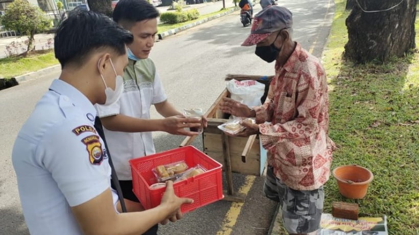 Giat Jumat Berkah, BPRS Fadhilah Rutinkan Untuk Berbagi