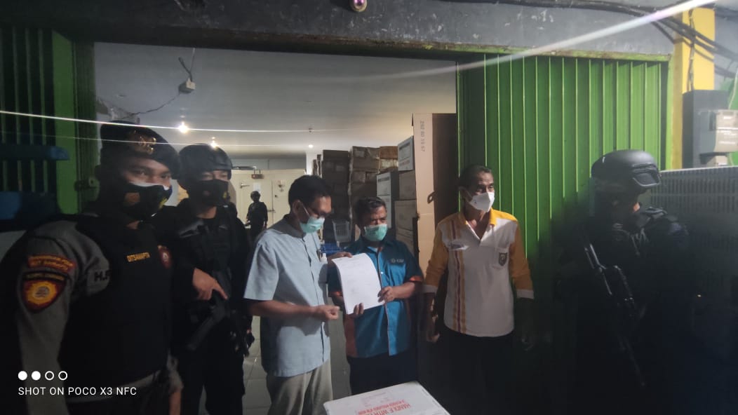 Polda Bengkulu Kawal Kedatangan Vaksin Dari Mukomuko
