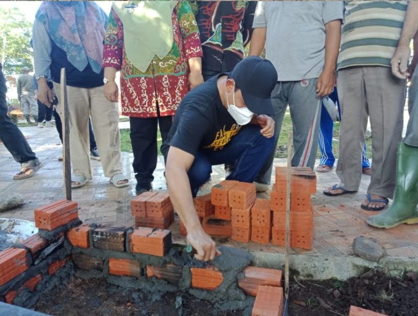 Dedy Apresiasi Gebrakan Warga Kampung Melayu Sukseskan Peduli Sampah