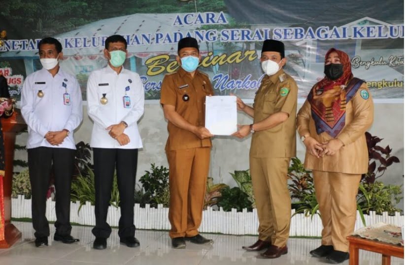 Padang Serai Raih Predikat Kelurahan Paling Bersinar