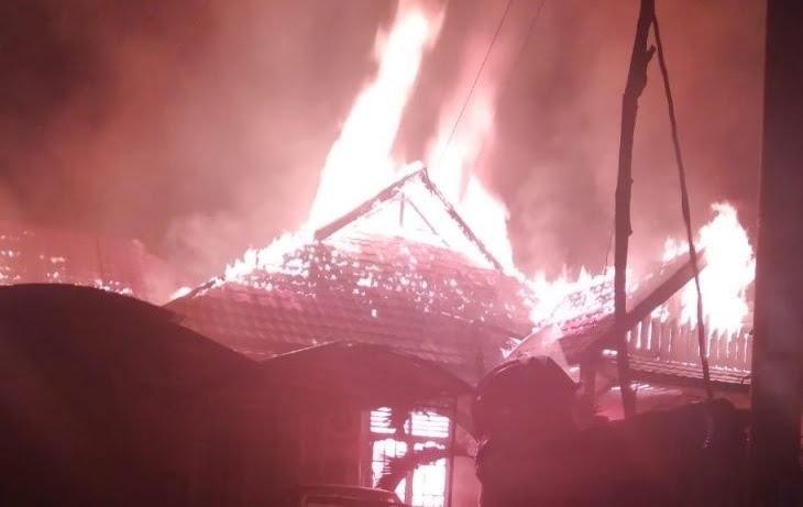 Rumah Dosen Dilalap Api, Kerugian Ditaksir Capai 200 Juta
