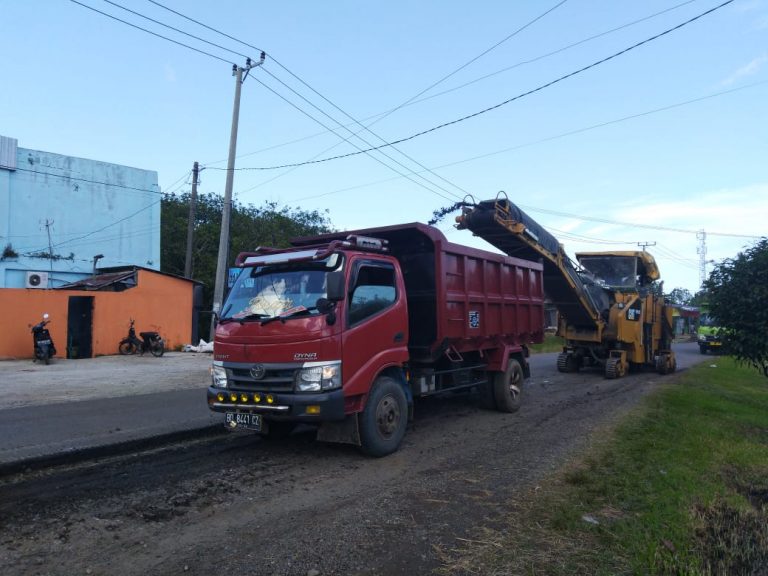 Dinas PUPR Kota Bengkulu Mulai Perbaikan Jalan Regional Air Sebakul