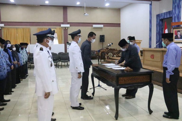 Pemkot Bengkulu Mutasi 61 Pejabat Eselon III dan IV