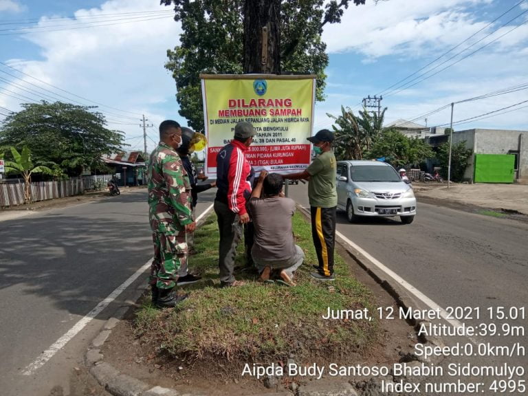 Jalan Hibrida Dijuluki Sebagai Bak Sampah Terpanjang di Dunia.