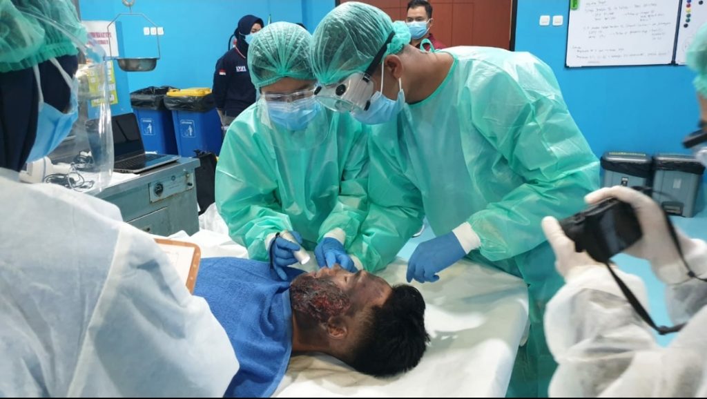 Penyematan Brevet Dokpol Tanda Berakhrnya Pendidikan