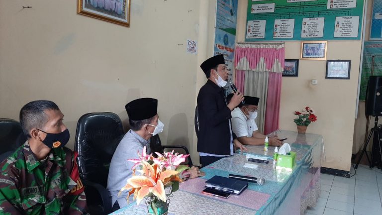 Hadiri Pembagian BOP, Wawali Dedy Sosialisasikan Protokol Kesehatan