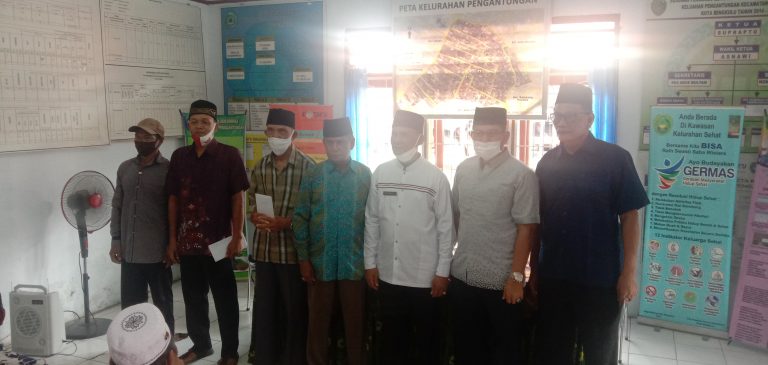 Honor Ketua RT se-Kelurahan Pengantungan Cair