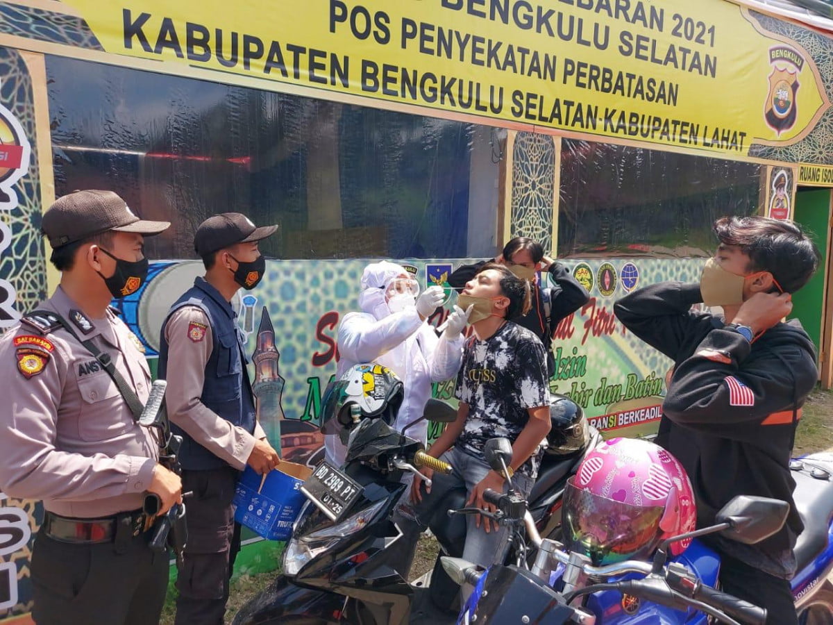 Tim Urkes Polres BS Gelar Rapid Tes di Pos Perbatasan