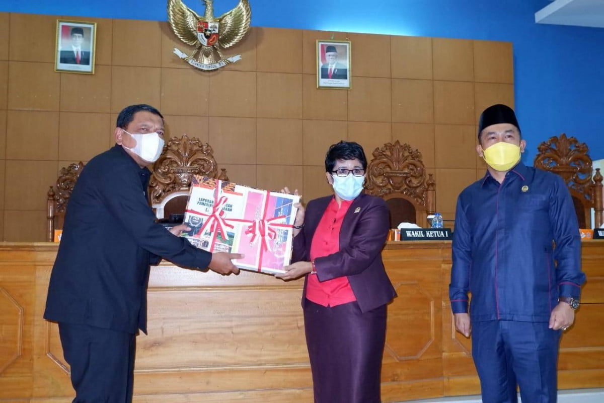 Bupati Bengkulu Utara Sampaikan LKPJ Tahun 2020 Disidang Paripurna DPRD