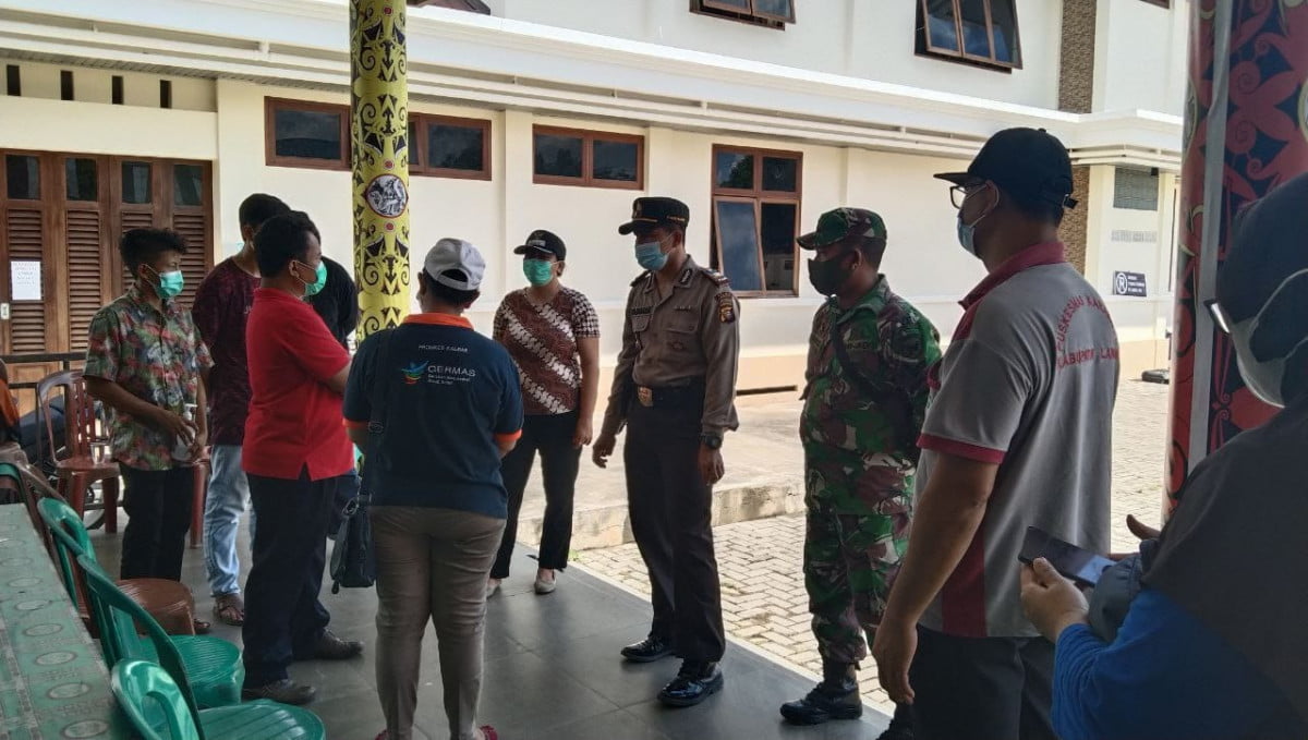 Koramil Mempawah Hulu Bersama Forkopimcam Gelar Operasi Yustisi