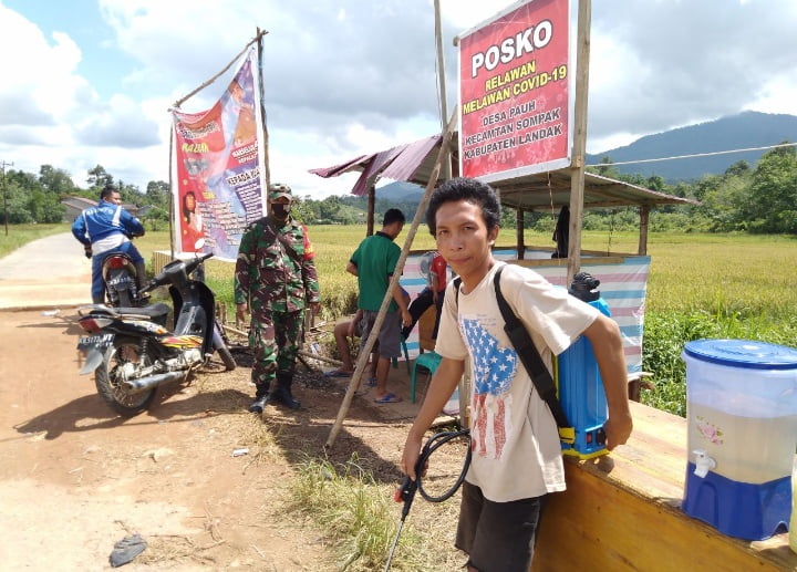 Kegiatan: Posko PPKM Dicek Babinsa Koramil Mempawah Hulu
