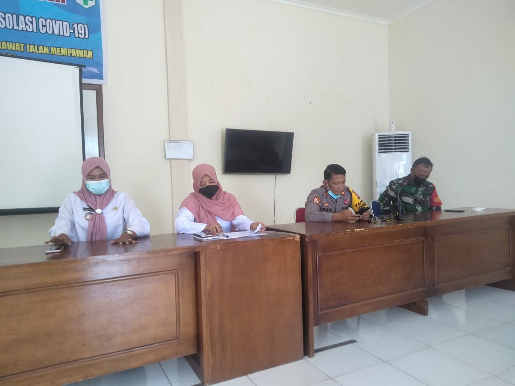 Danramil Mempawah Hilir Hadiri Rapat Musyawarah Percepatan Penanganan Covid-19