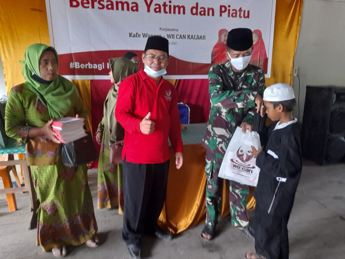 Danramil Sungai Kunyit Berikan Santunan pada Halal Bihalal Bersama Anak Yatim