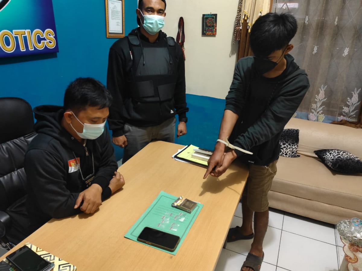Nyambi Jadi Pengedar, Petani DiKepahiang Ditangkap Polisi