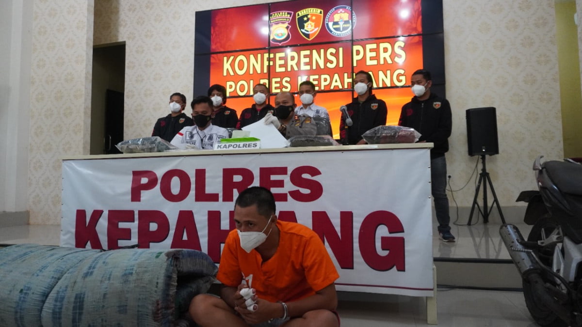 Kurang Dari 24 Jam Tersangka Pembunuhan Pria Bertato Ditangkap Polisi