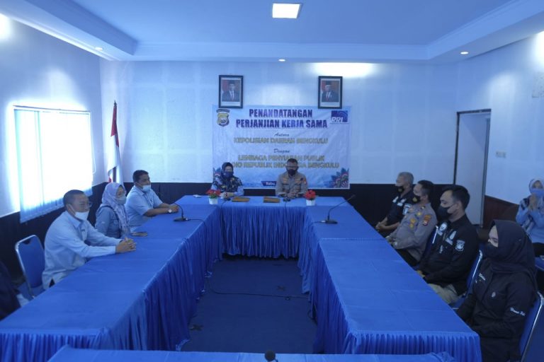 Perkuat Pelayanan Publik, Bid Humas Polda Bengkulu Lakukan Perjanjian Kerja Sama Dengan RRI