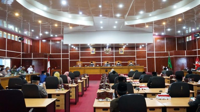 Rapat Paripurna DPRD Kota Bengkulu, Wawali Dedy Sampaikan Nota Pengantar Raperda LPJ APBD 2020 Hingga Raihan WTP Pemkot