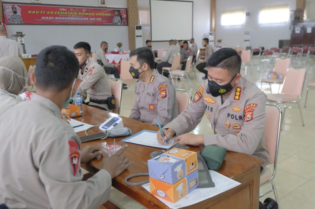Sambut Hari Bhayangkara Ke-75, Polda Bengkulu Laksanakan Donor Darah