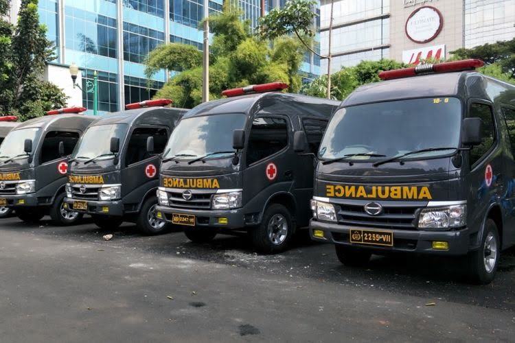 Polri Beri Bantuan Mobil Ambulan Sebagai Wujud Peningkatan Pelayanan Pada Mayarakat di Timika