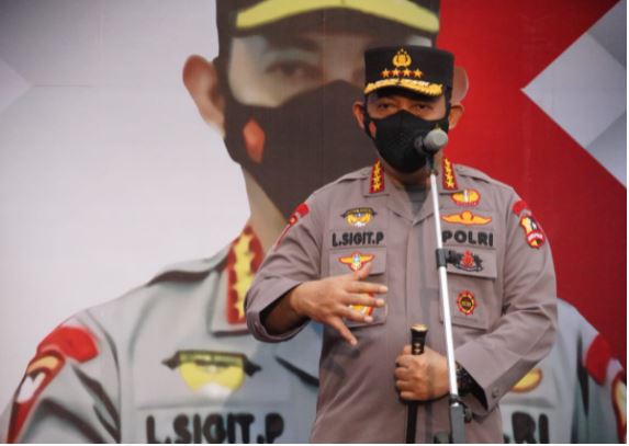 Tinjau Vaksinasi 1.300 Karyawan Tekstil, Kapolri Minta Tracing dan Testing Diperkuat