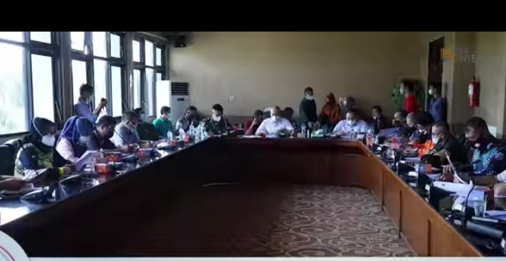 Bupati Gusnan Pimpin Rapat Perpanjangan PPKM, ini Hasilnya