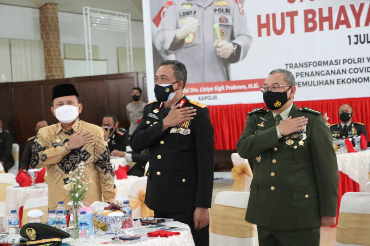 Polda Bengkulu dan Polres BS Diganjar Pin Emas Kapolri