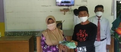 HUT RI ke-76, Pemdes Sebelat Ulu Bagikan BLTDD Tiga Tahap Dengan Kondusif dan Lancar