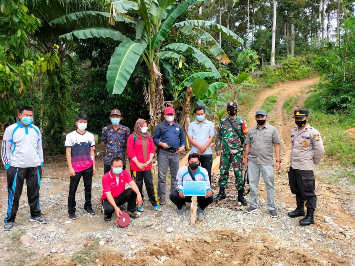 Pemdes Muara Sahung Laksanakan Pembangunan Rabat Beton Dari DD