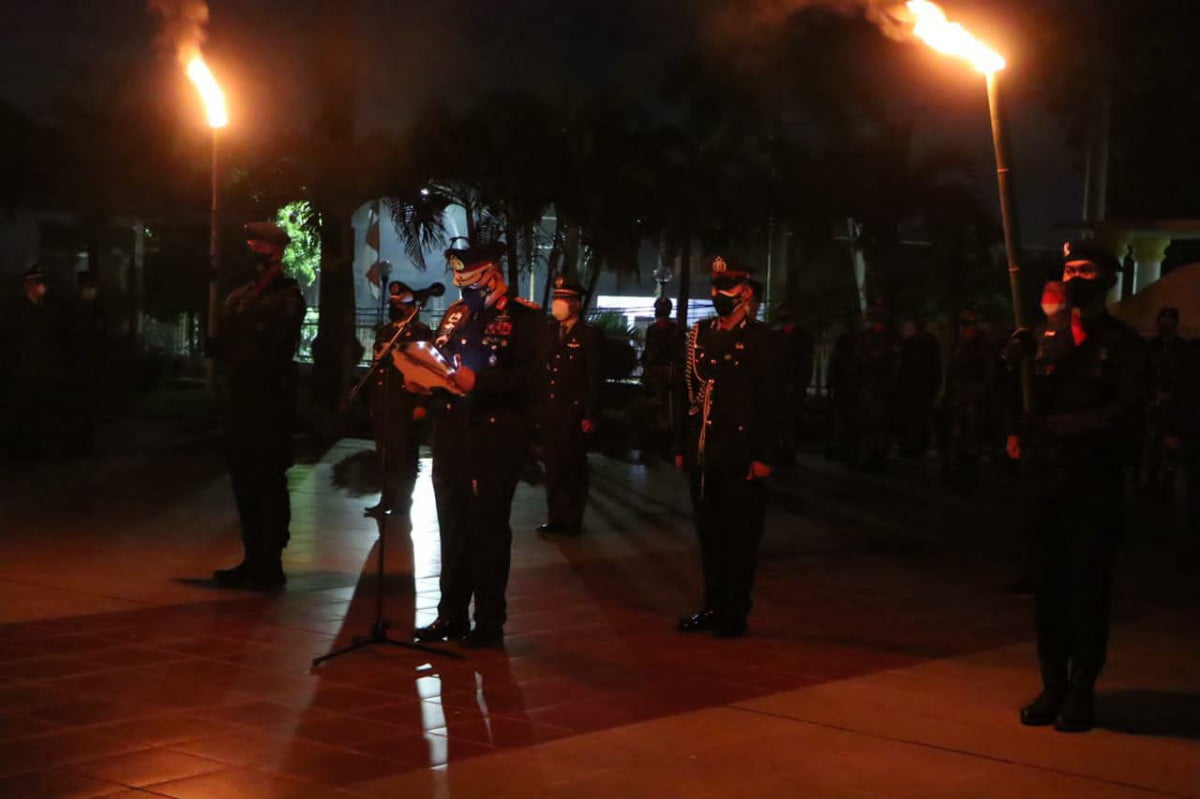 Menghormati Jasa Pahlawan, Kapolda Bersama Gubernur Rohidin Gelar Renungan Suci di TM Balai Buntar