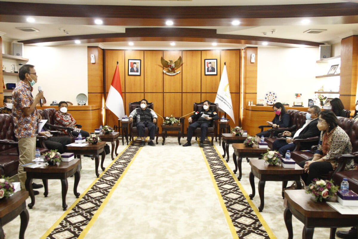 DPD RI Kaji Aduan Aliansi GERAK Tutup TPL