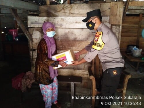 Polres Seluma Peduli, Salurkan Seribu Berbagi Ditengah Pandemi