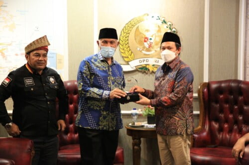 Dikunjungi Gubernur Sumbar, Sultan: DPD RI Berkomitmen Mendukung Seluruh Agenda Pembangunan Daerah
