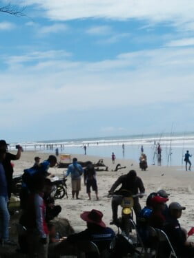 PWI Mukomuko Gelar Lomba Mancing Lepas Pantai