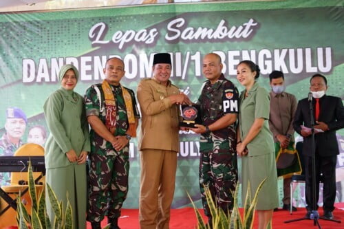 Wagub Rosjonsyah Hadiri Pisah Sambut Dandenpom II/I Bengkulu