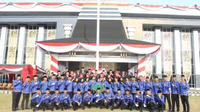 Upacara Pengibaran Bendera HUT ke-78 RI, Sekda Minta ASN Profesional, Disiplin dan Berintegritas sebagai Pelayan Masyarakat