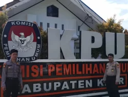 Anggota OMB 2023 Polres Kaur Lakukan Patroli di Kantor KPUD