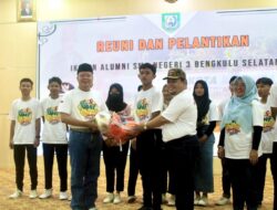 Gubernur Bengkulu Lantik Pengurus Ikatan Alumni SMA Negeri 3 Bengkulu Selatan