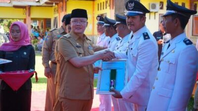 Rohidin Serahkan Nomor Register Persiapan Pemekaran 9 Desa di Kaur