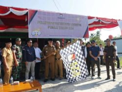 Lismidianto Lepas Pendistribusian Logistik Pemilu 2024