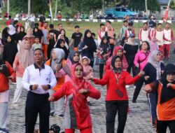 Wasri Buka Senam Massal HUT Kabupaten Mukomuko Ke-21