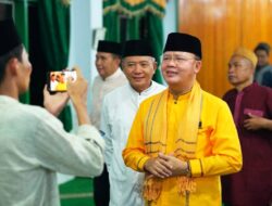Rohidin Tarawih Perdana di Masjid Muhammadiyah Soeprapto