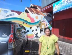 Perempuan Tangguh Seorang Juru Parkir