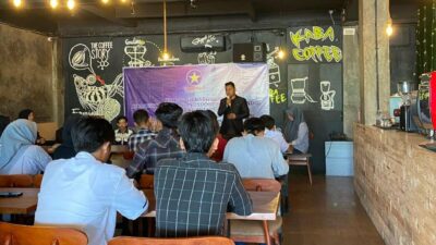 Buku Urgensi Pendidikan Politik Resmi Diserahkan ke Kesbangpol