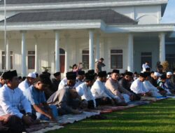 Bupati Undang Masyarakat Shalat Ied Di Rumah Dinas