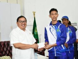 Atlet Popda Kota Bengkulu Dapat Uang Pembinaan Rp 100 Juta